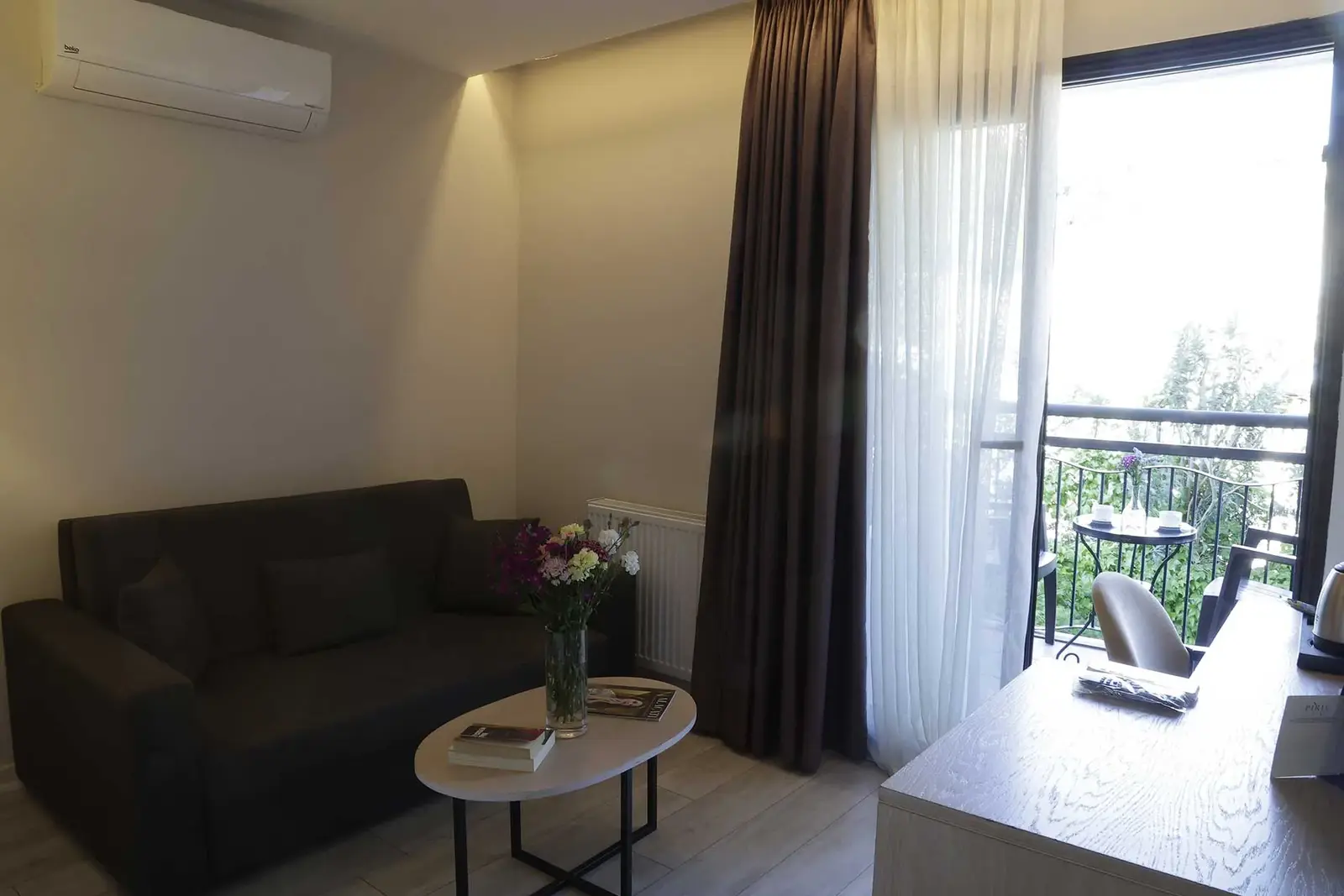 Family Room Garden View