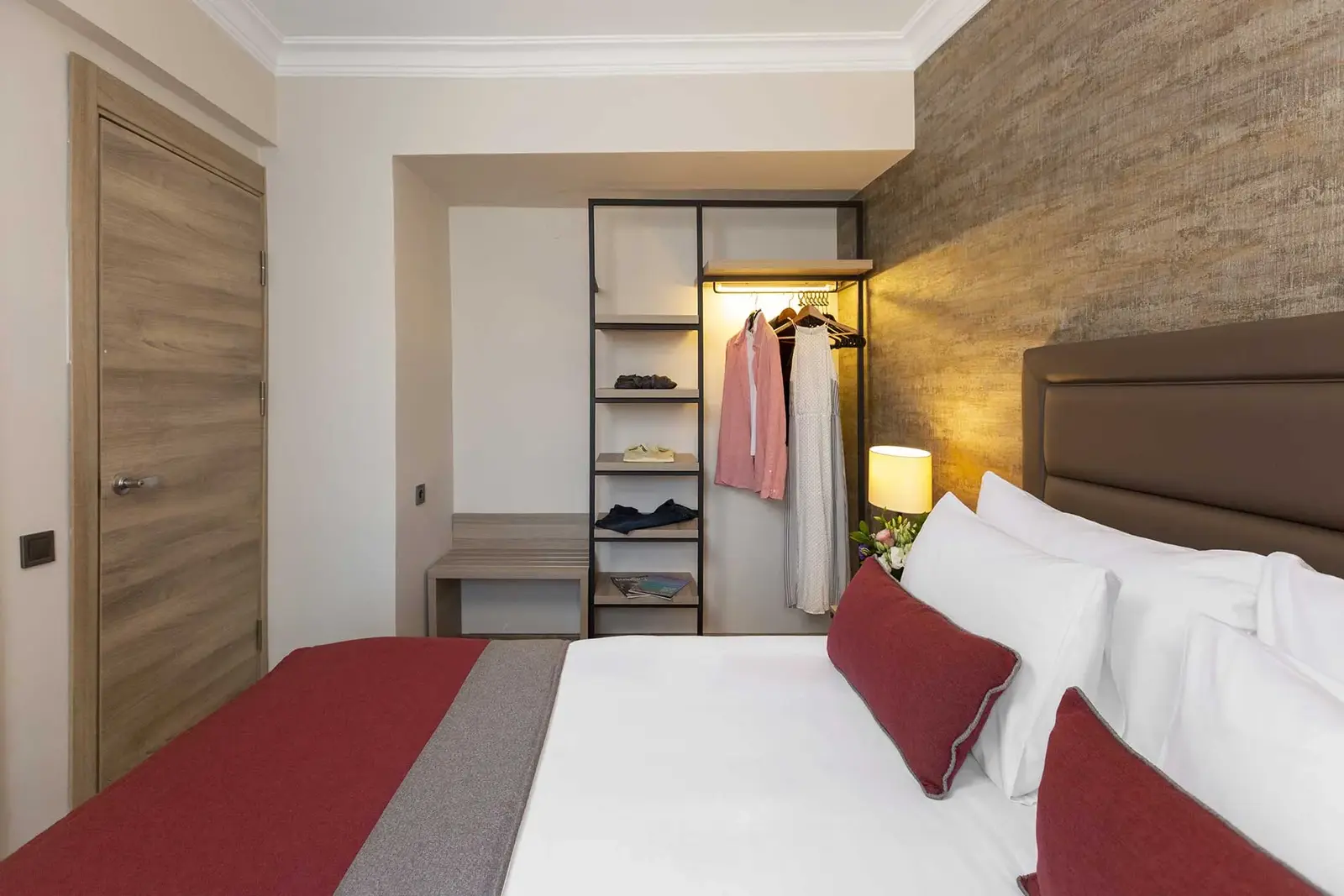 Junior Suite Pool View with Living Room